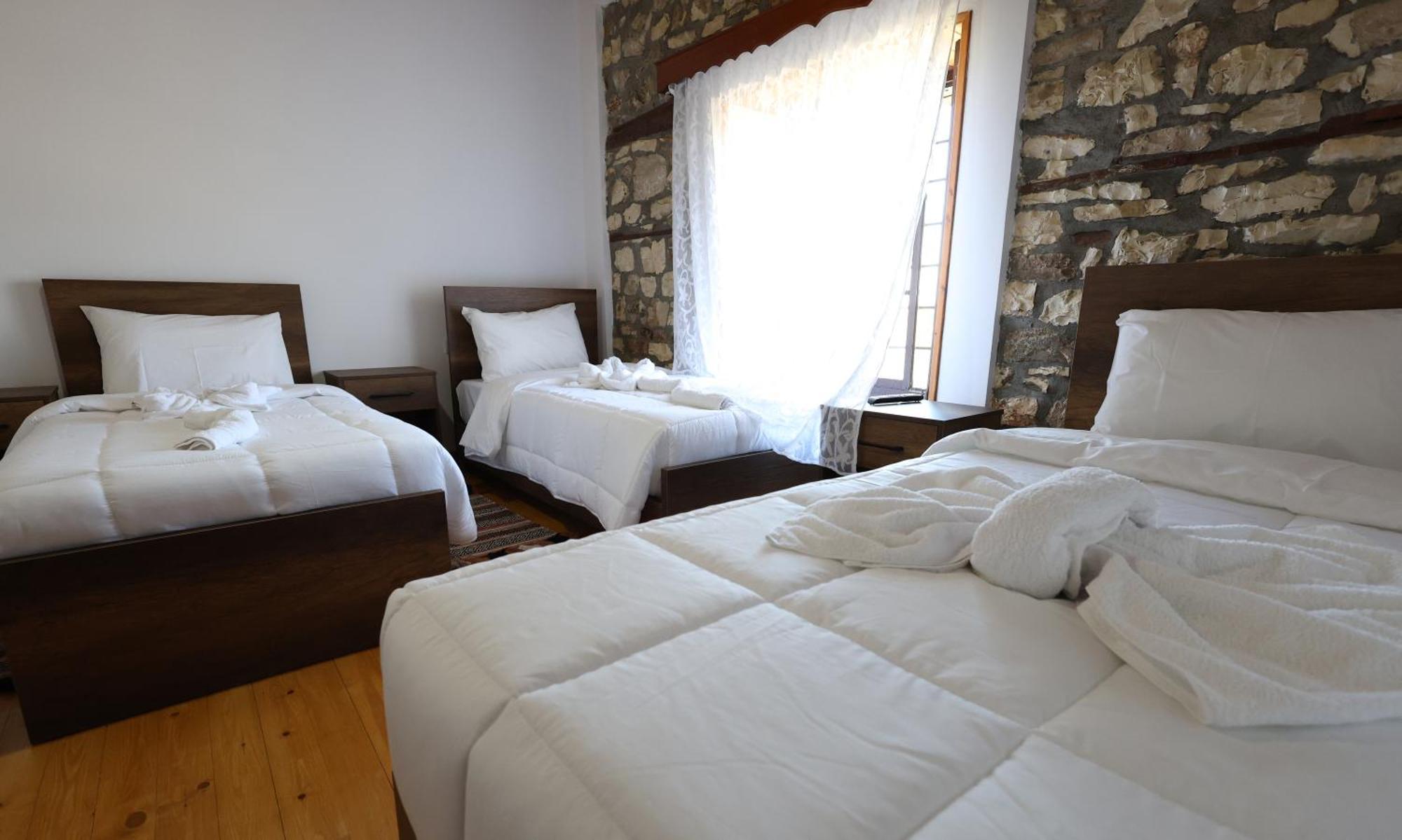 Villa Shpiragu Village Experience Berat Exterior photo